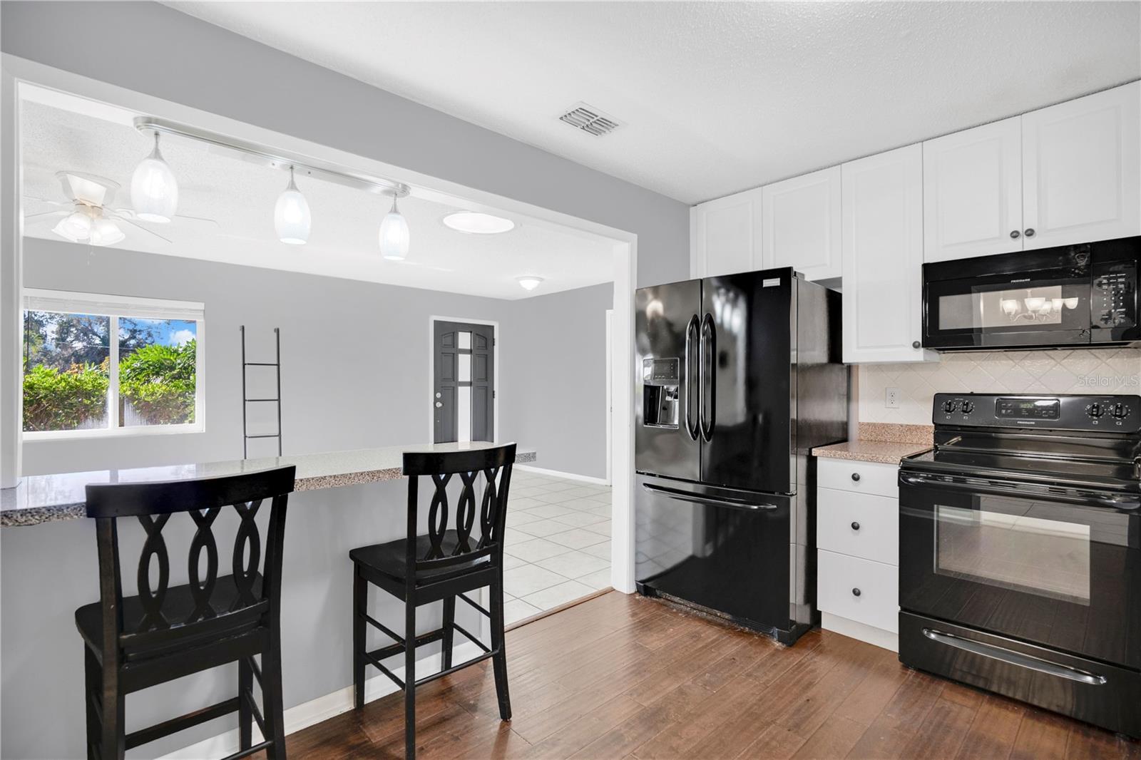 Image 15 of 38 For 671 Tumblebrook Drive