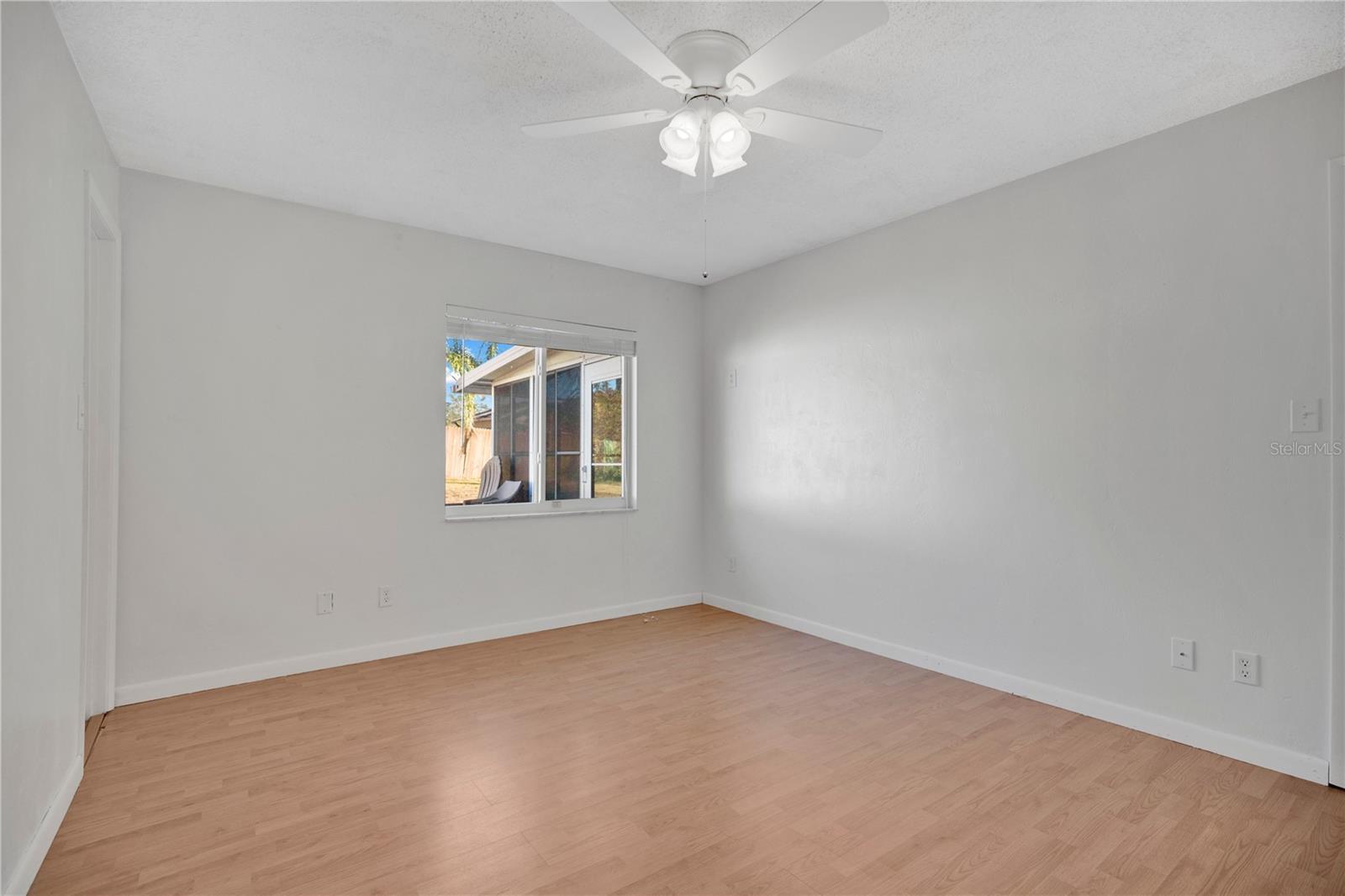 Image 19 of 38 For 671 Tumblebrook Drive