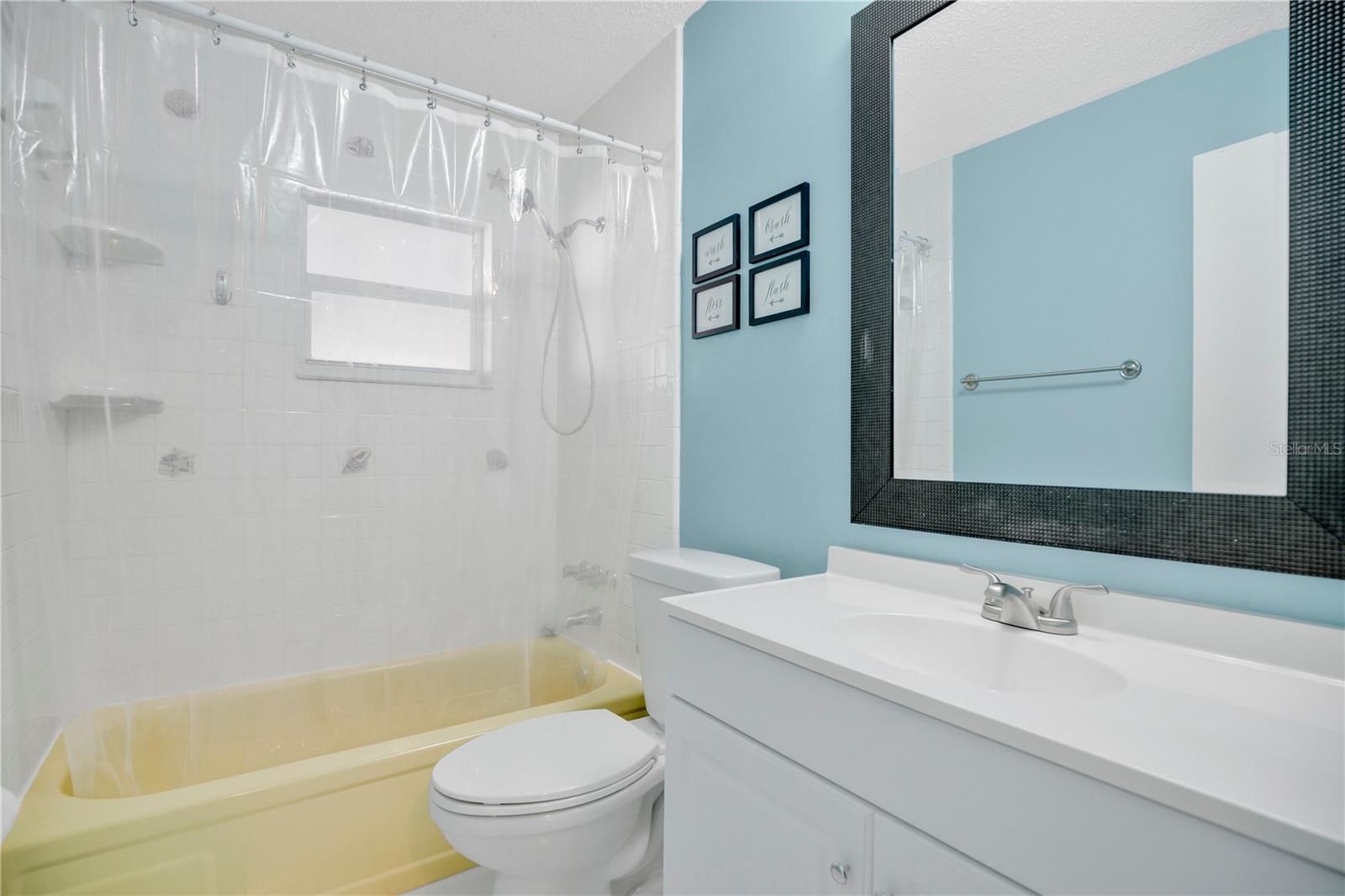 Image 21 of 38 For 671 Tumblebrook Drive