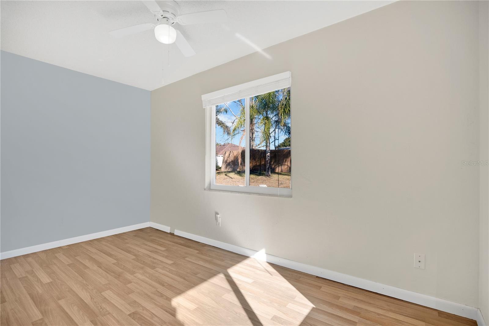 Image 22 of 38 For 671 Tumblebrook Drive