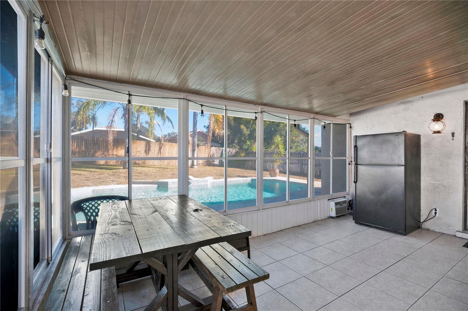 Image 26 of 38 For 671 Tumblebrook Drive