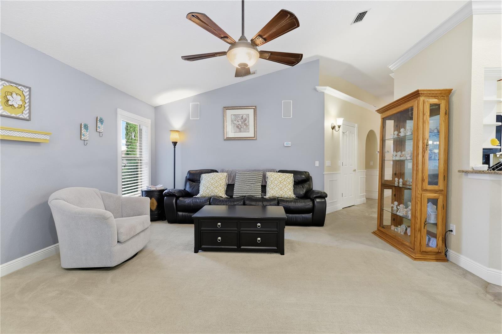 Image 11 of 46 For 413 Caddie Drive