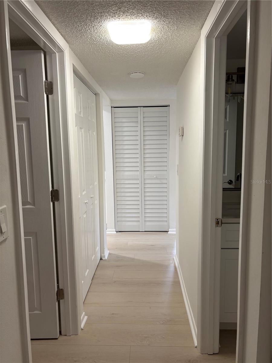 Image 12 of 36 For 140 Orchid Woods Court 1a