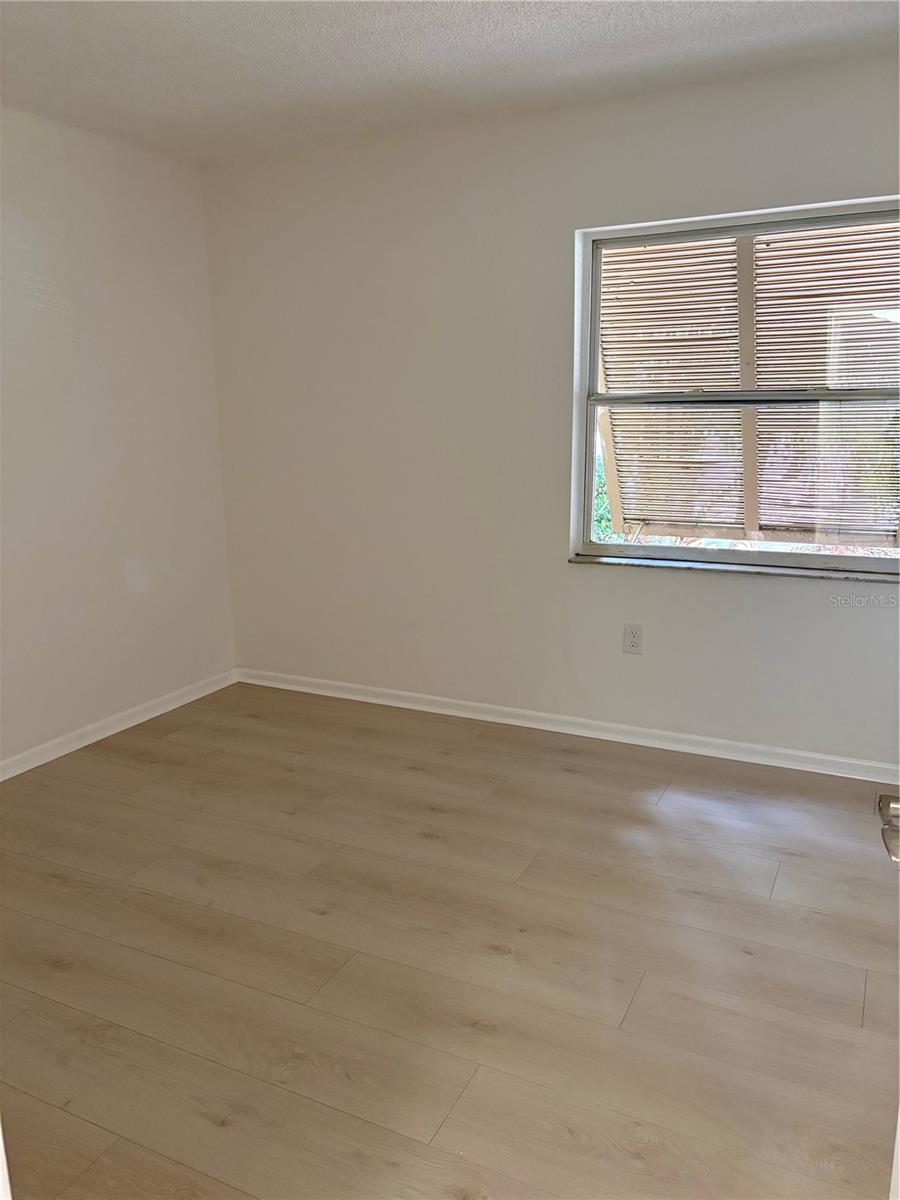 Image 16 of 36 For 140 Orchid Woods Court 1a