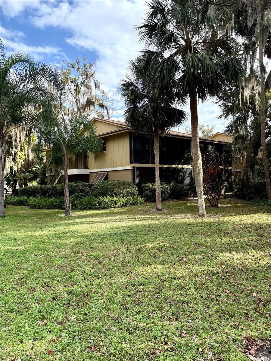 Image 20 of 36 For 140 Orchid Woods Court 1a