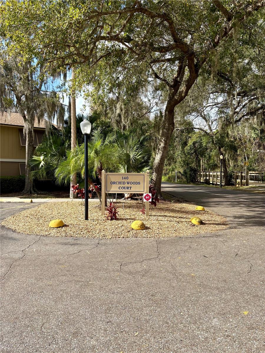 Image 21 of 36 For 140 Orchid Woods Court 1a