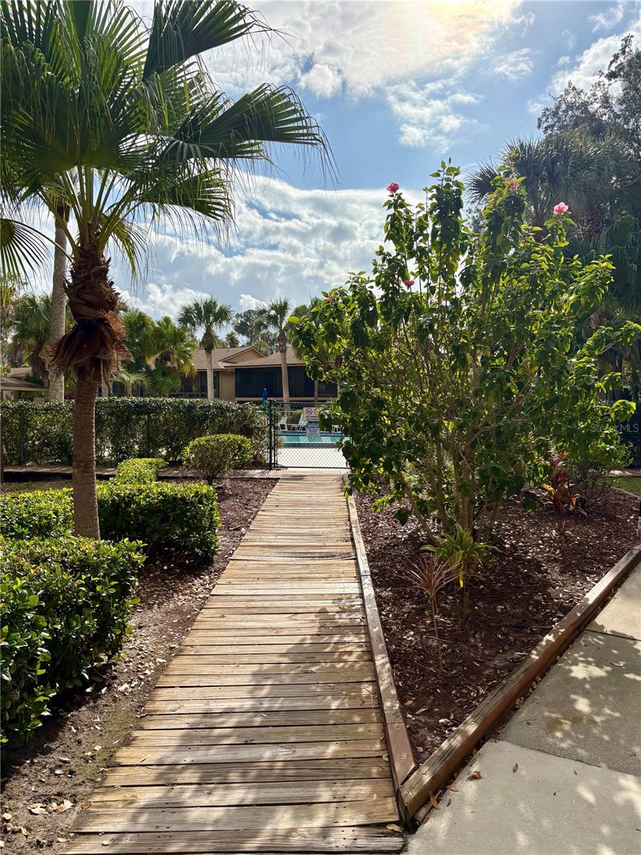 Image 29 of 36 For 140 Orchid Woods Court 1a