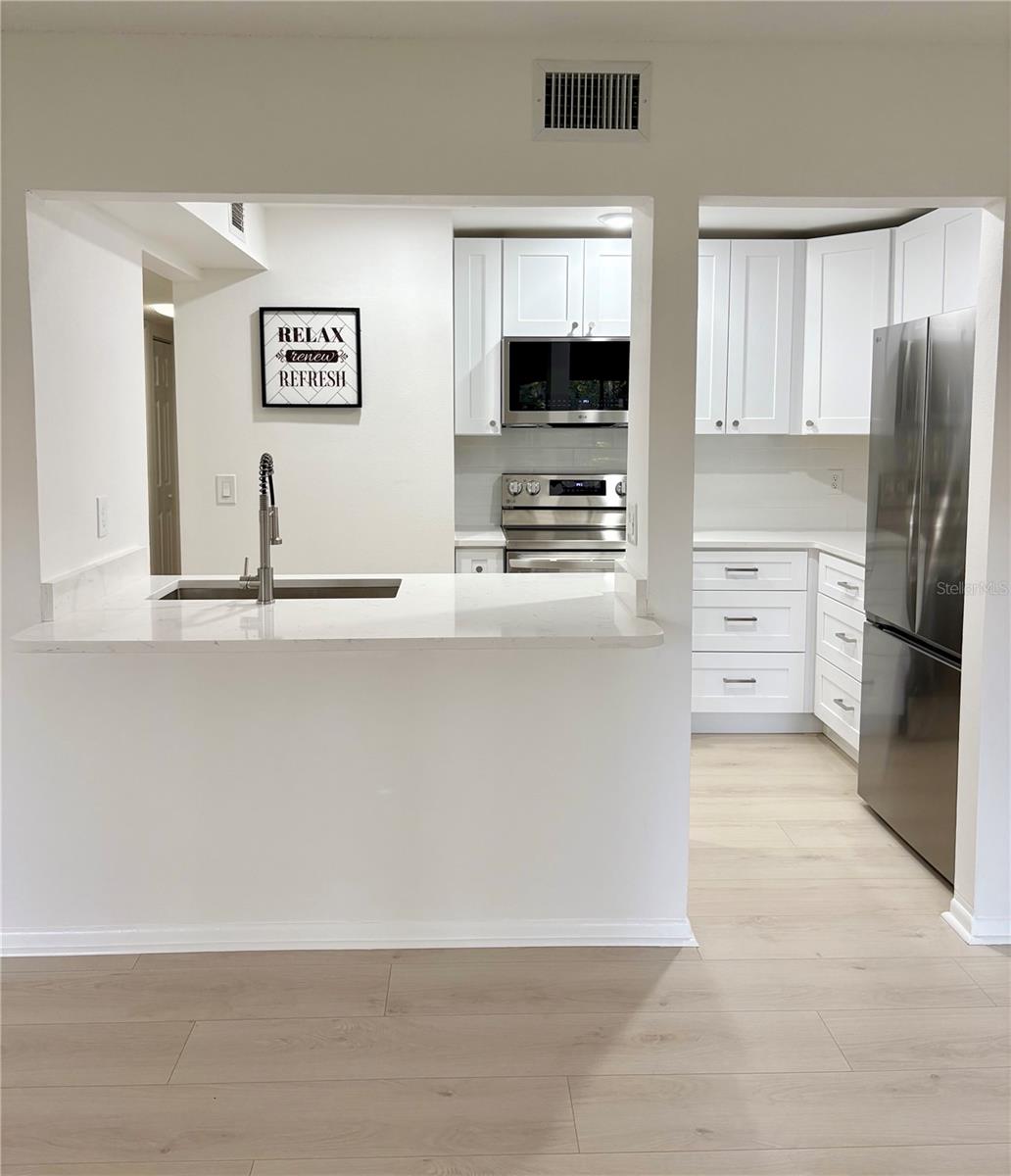 Image 7 of 36 For 140 Orchid Woods Court 1a