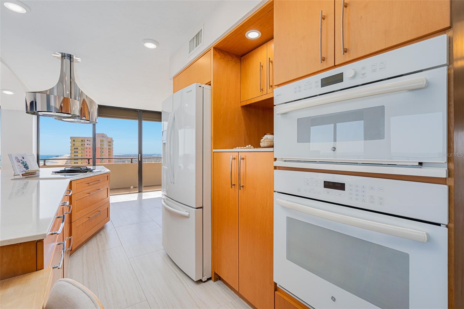 Image 10 of 54 For 2200 Atlantic Avenue 1502