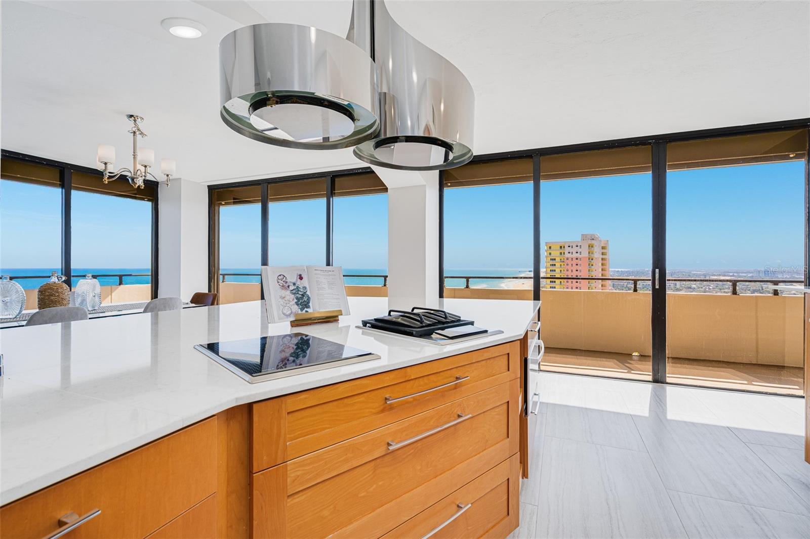 Image 11 of 54 For 2200 Atlantic Avenue 1502