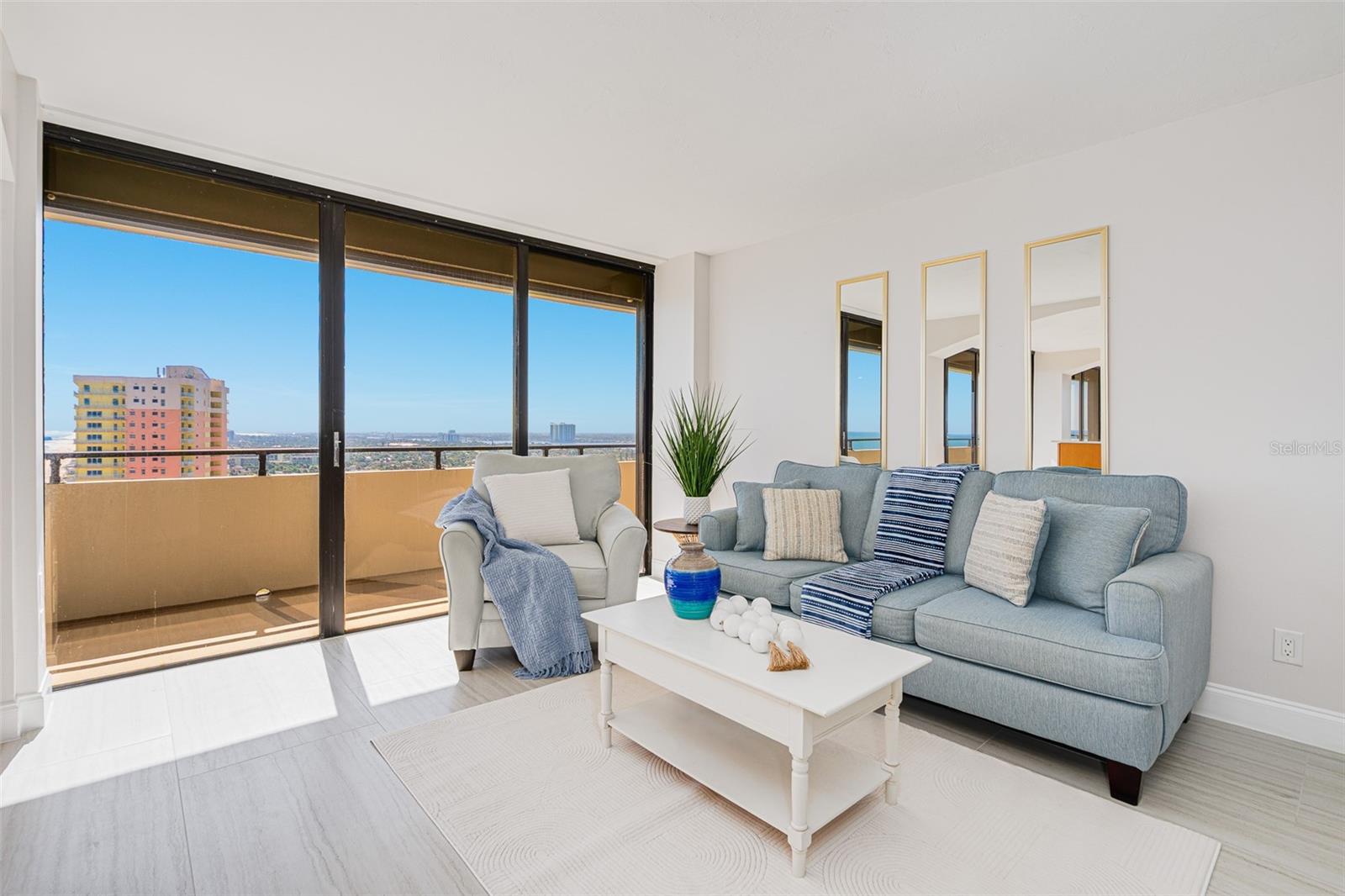 Image 15 of 54 For 2200 Atlantic Avenue 1502