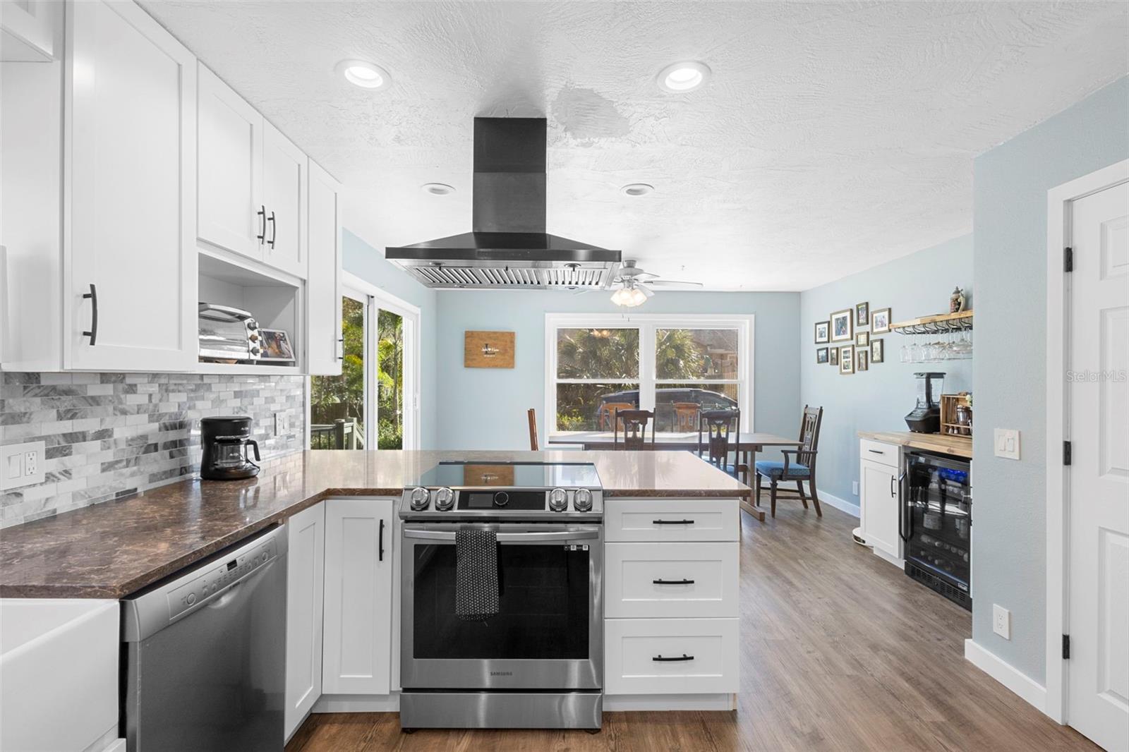 Image 10 of 45 For 385 Country Circle Drive