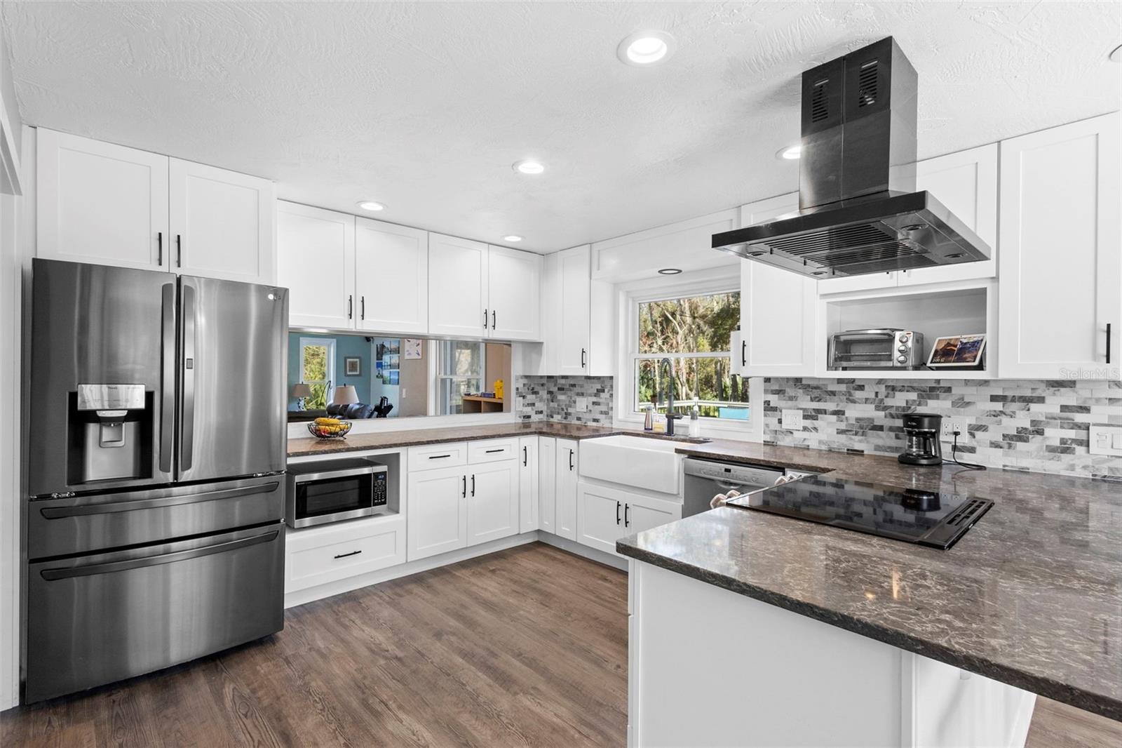 Image 12 of 45 For 385 Country Circle Drive