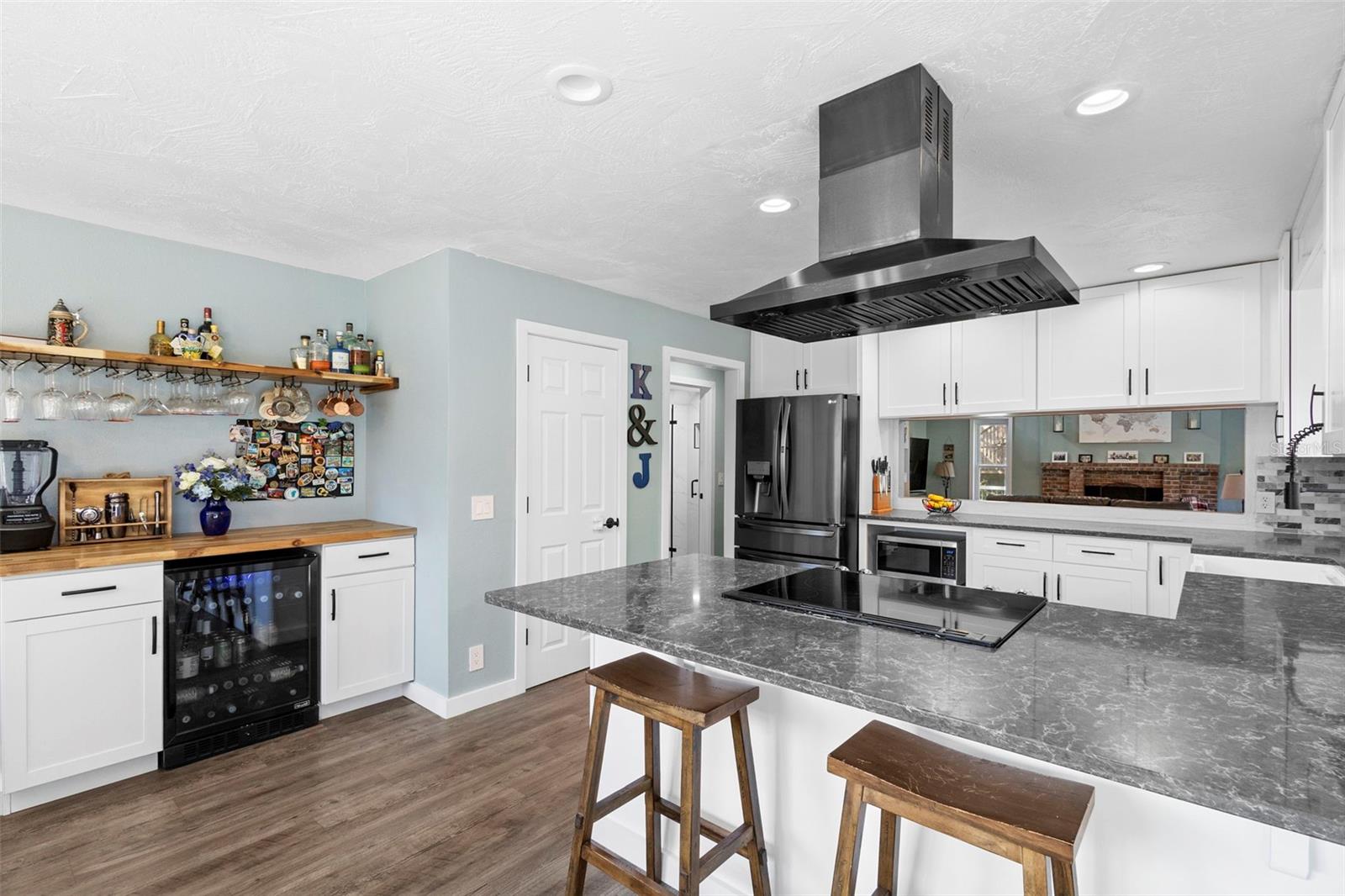 Image 13 of 45 For 385 Country Circle Drive