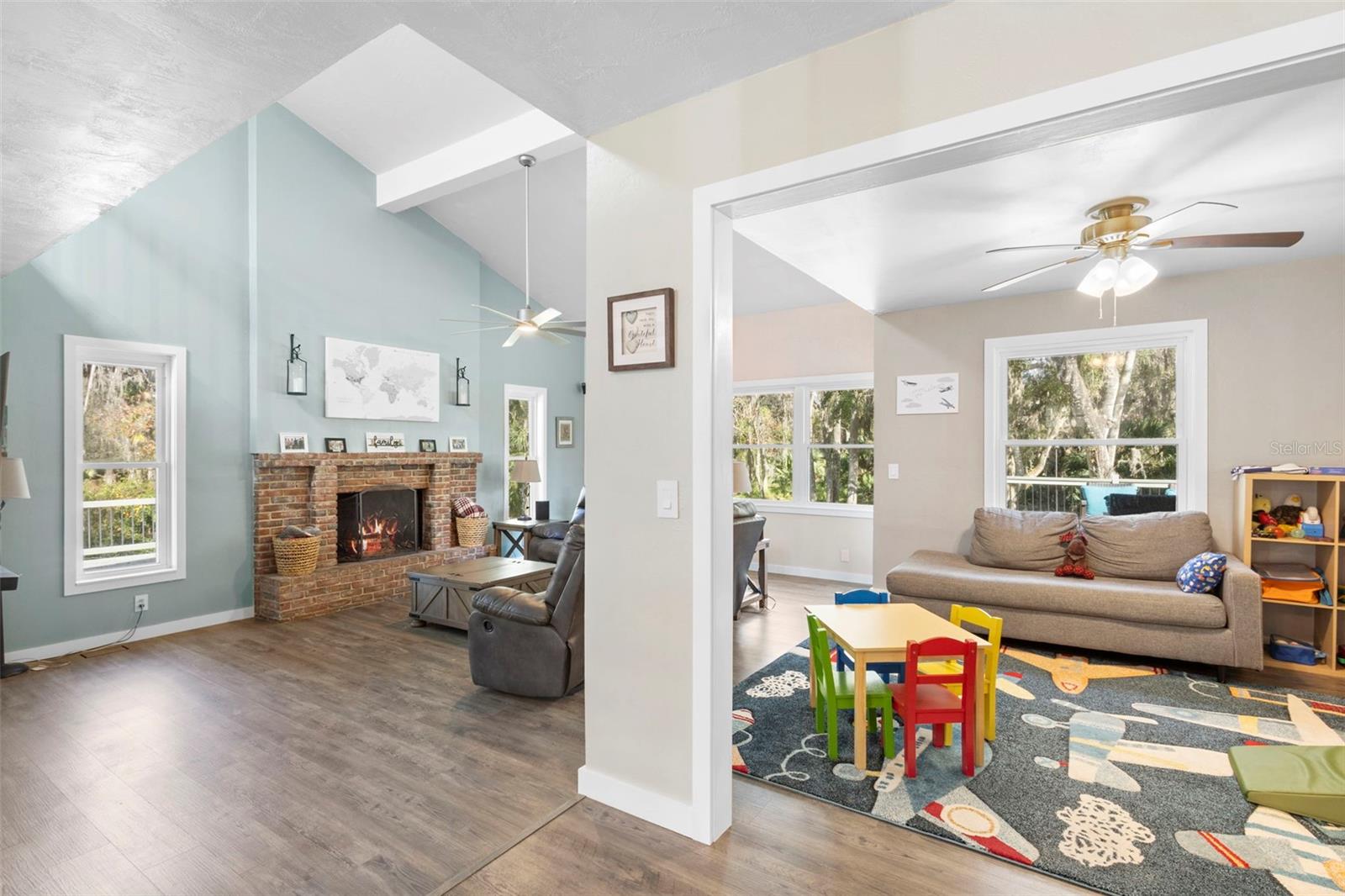 Image 7 of 45 For 385 Country Circle Drive