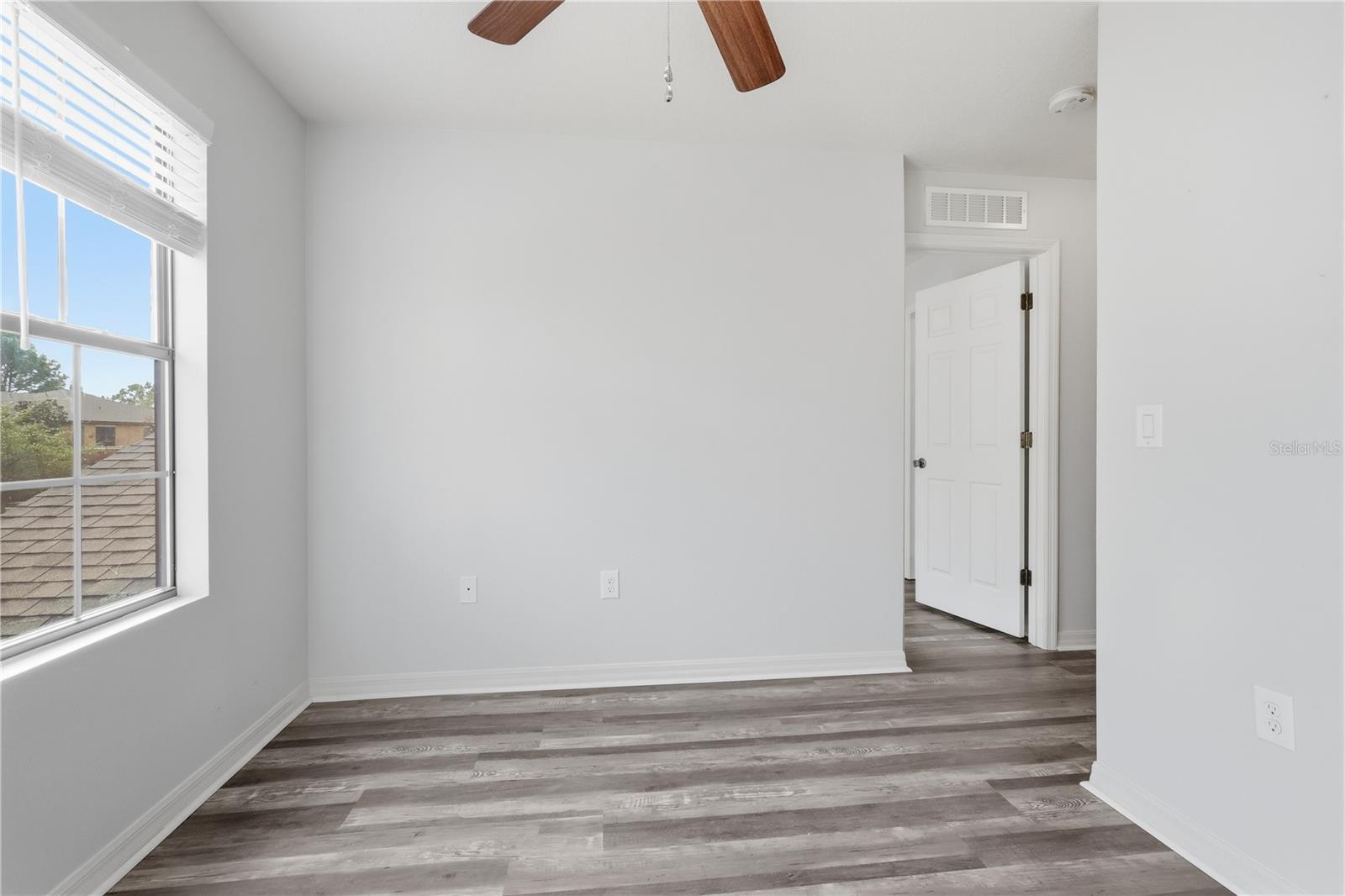 Image 17 of 56 For 180 Tarracina Way