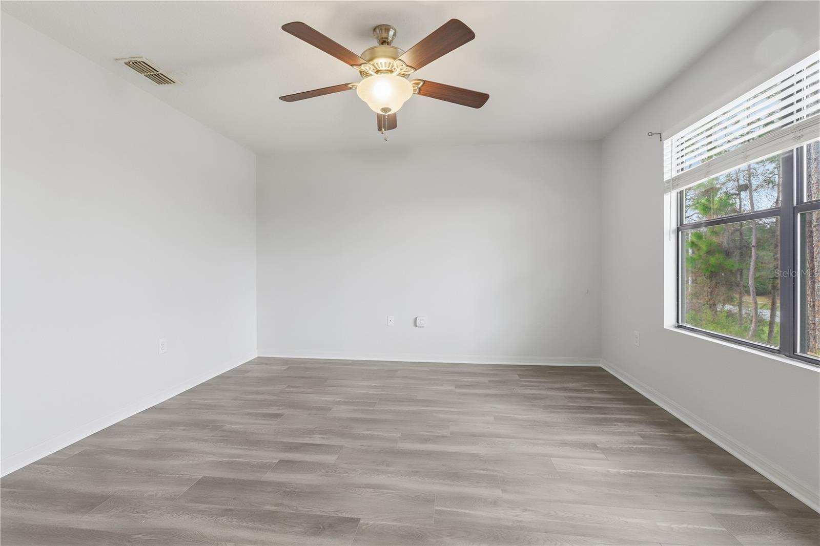 Image 26 of 56 For 180 Tarracina Way