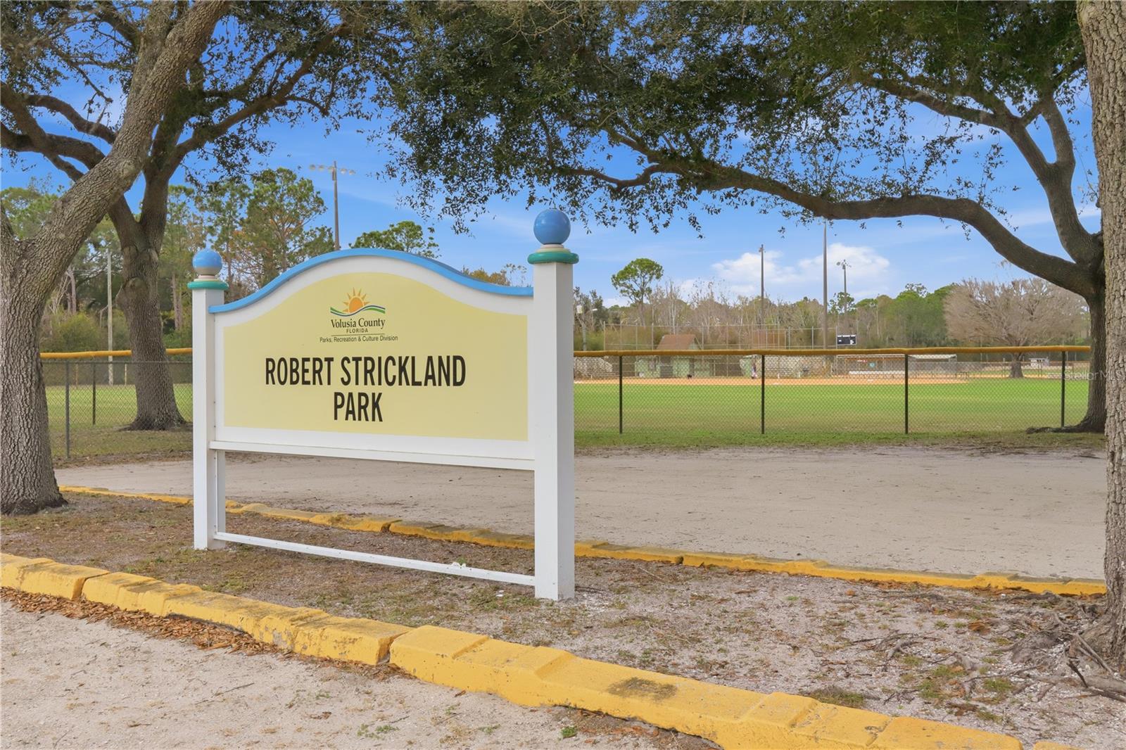 Image 36 of 56 For 180 Tarracina Way