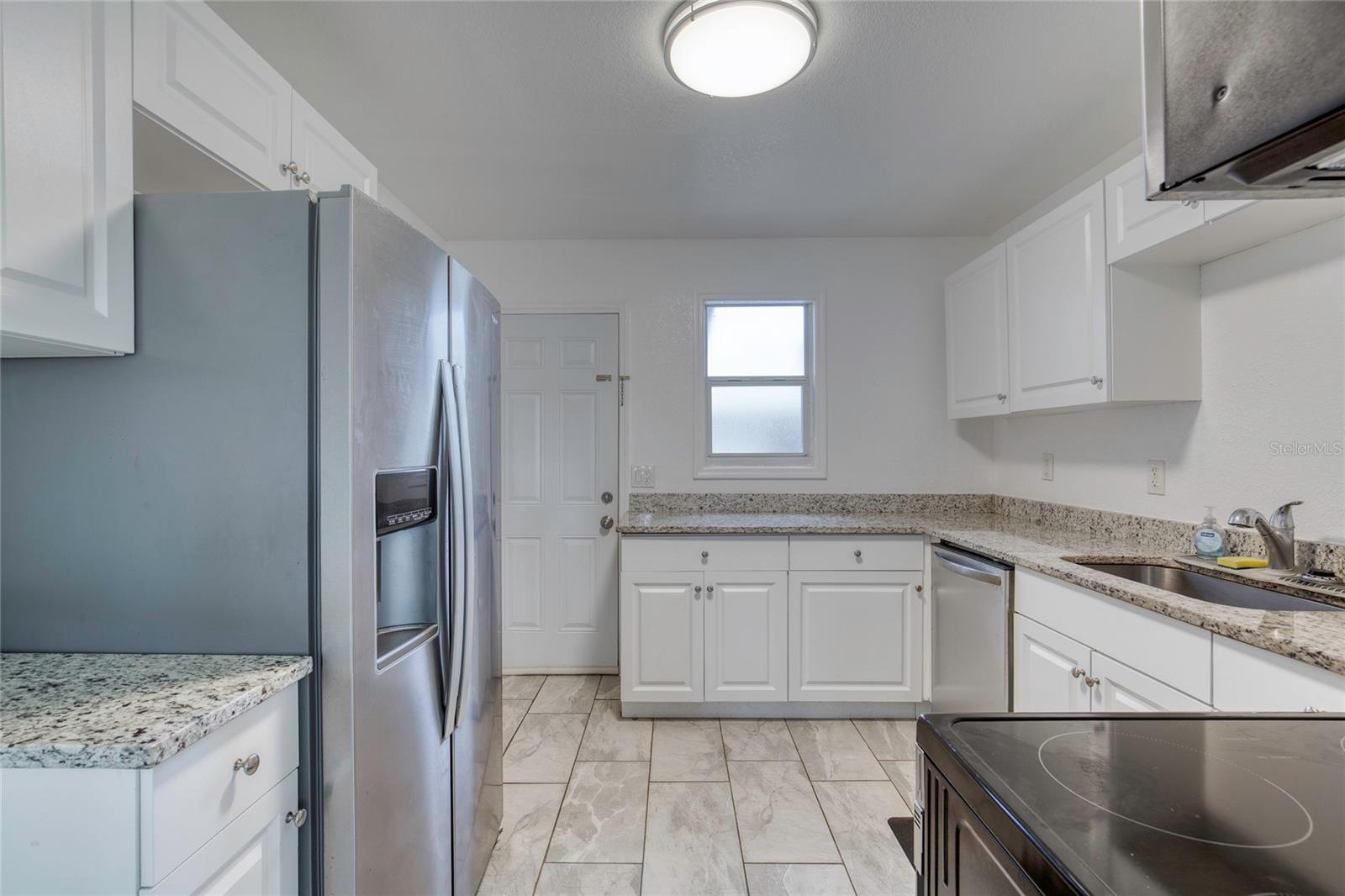 Image 11 of 31 For 843 Niles Street