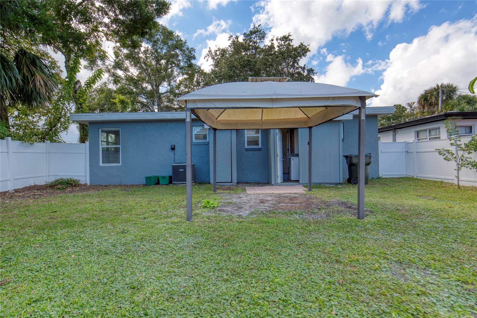 Image 29 of 31 For 843 Niles Street