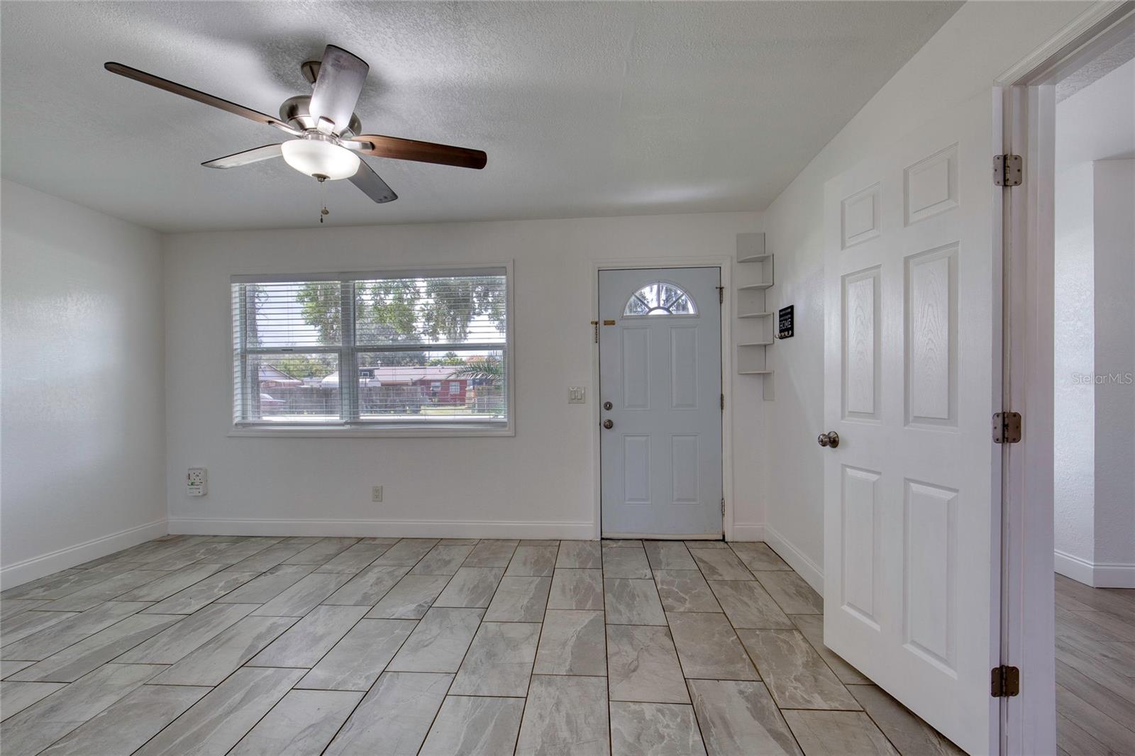 Image 4 of 31 For 843 Niles Street