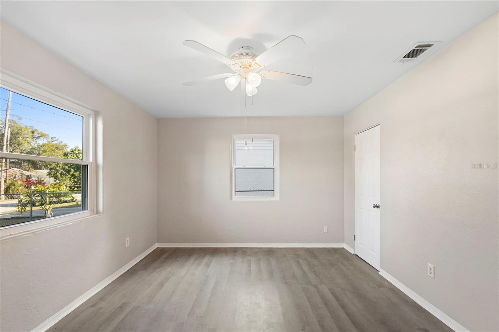 Image 20 of 28 For 748 Colfax Drive