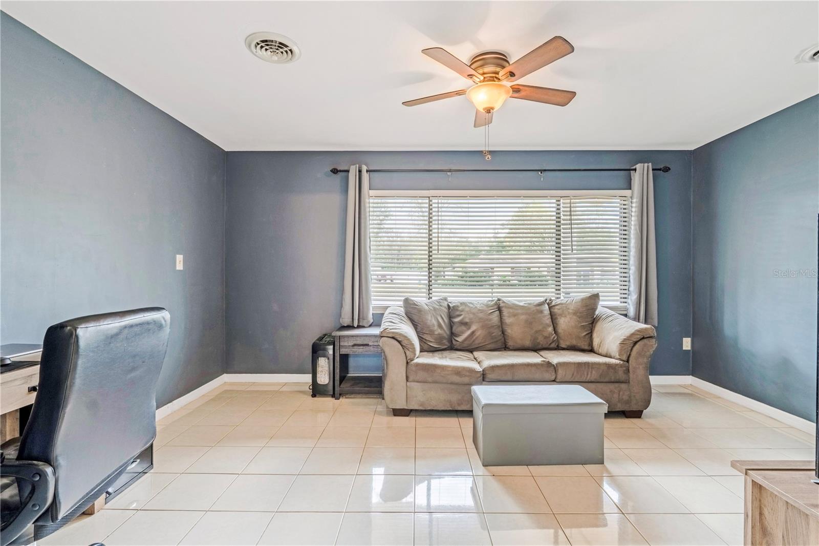 Image 15 of 40 For 2255 Florence Avenue