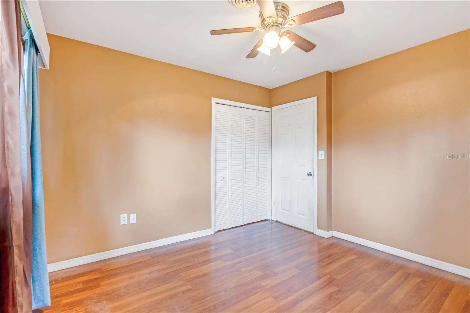 Image 21 of 40 For 2255 Florence Avenue