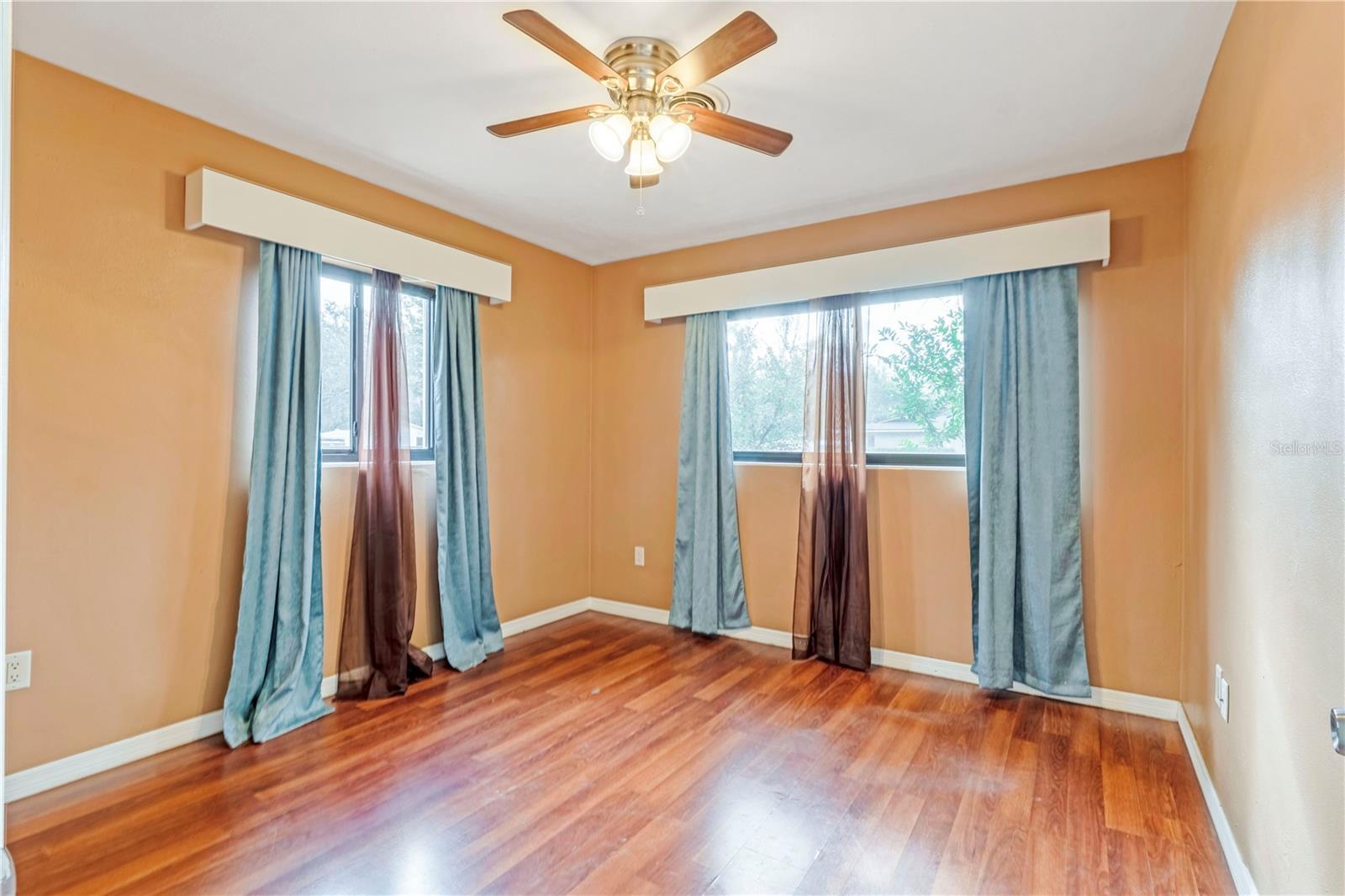 Image 22 of 40 For 2255 Florence Avenue