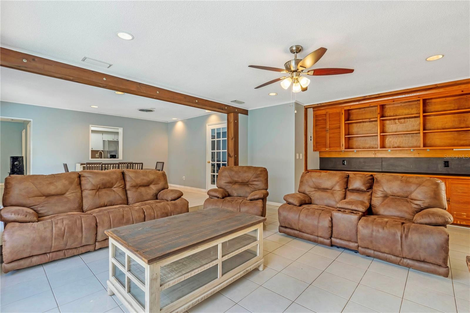 Image 9 of 40 For 2255 Florence Avenue