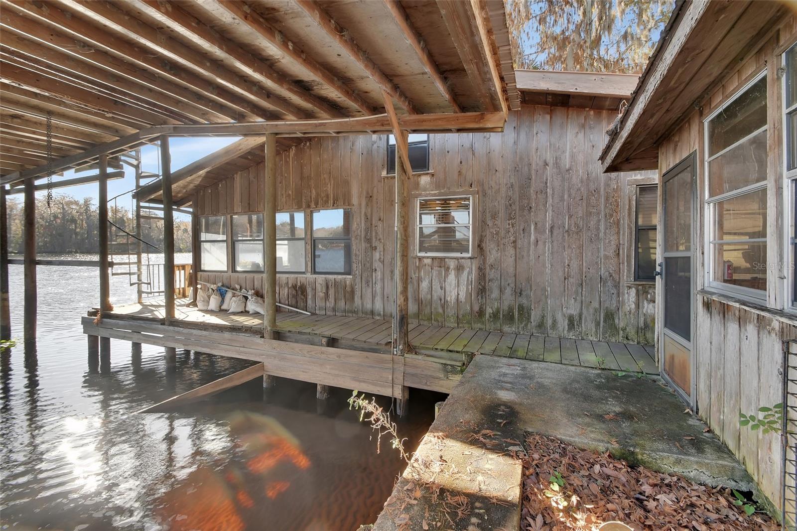 Image 16 of 47 For 55512 Front Street