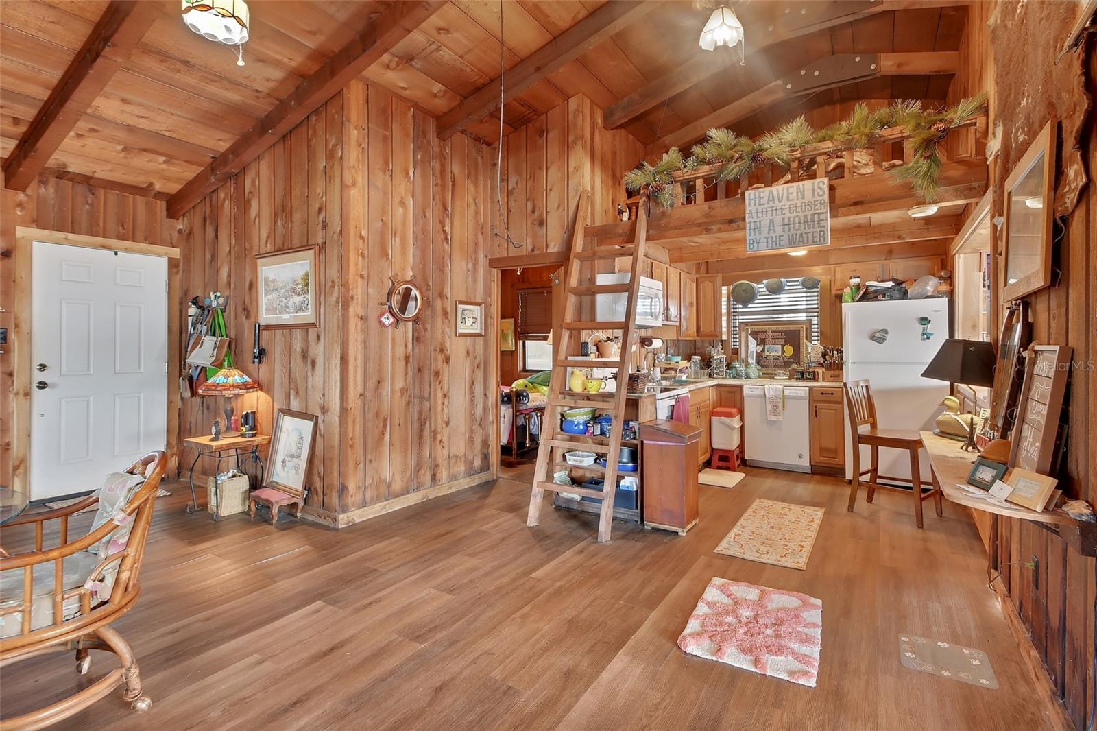 Image 27 of 47 For 55512 Front Street