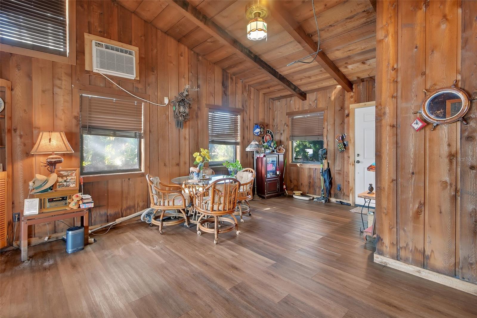 Image 29 of 47 For 55512 Front Street