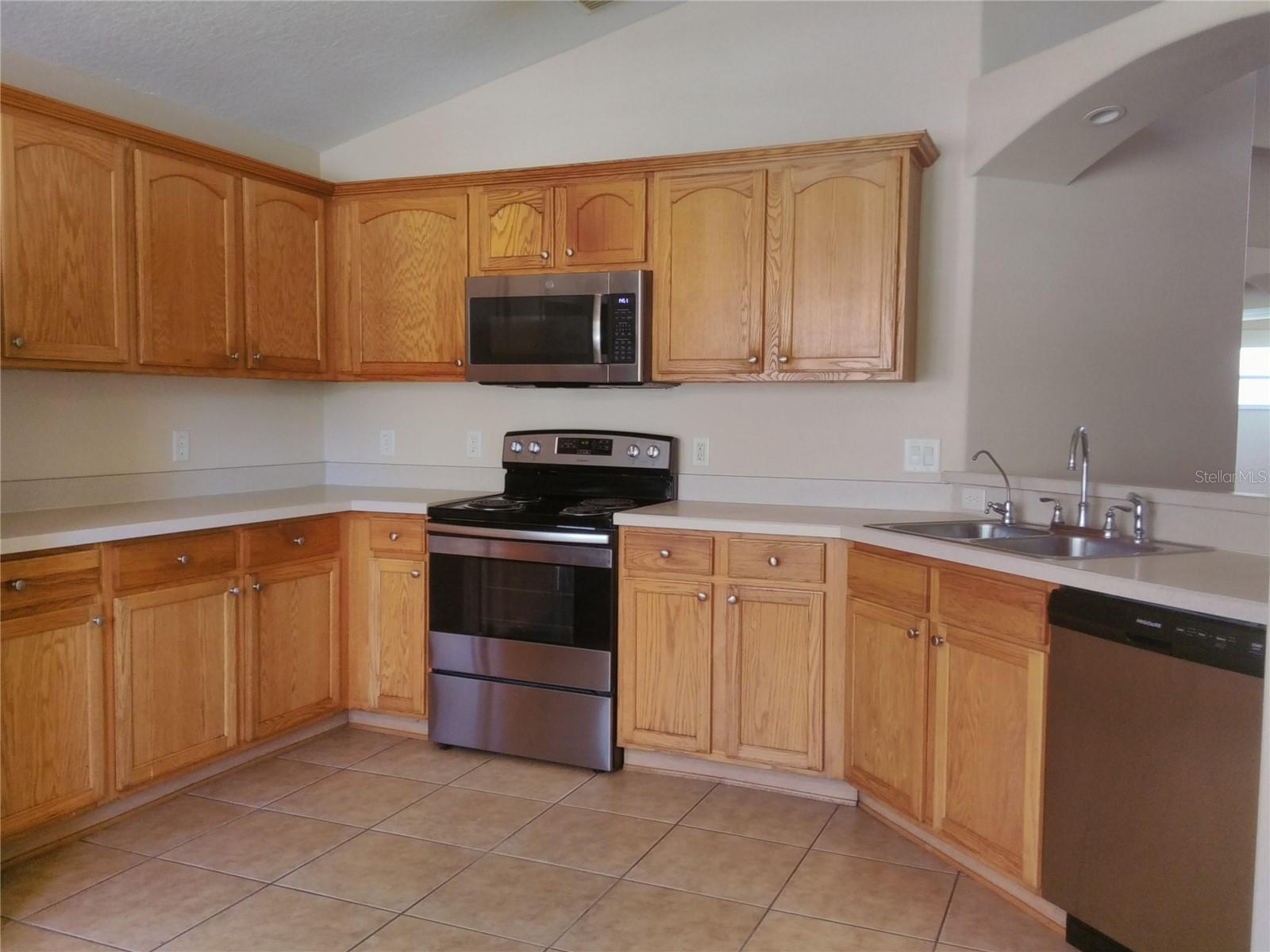 Image 8 of 28 For 3069 Twinleaf Avenue