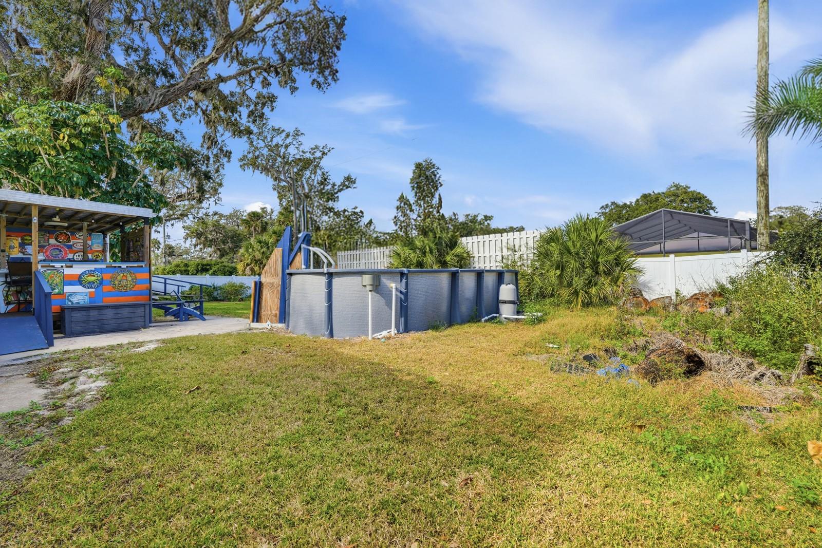 Image 24 of 40 For 820 Valencia Road