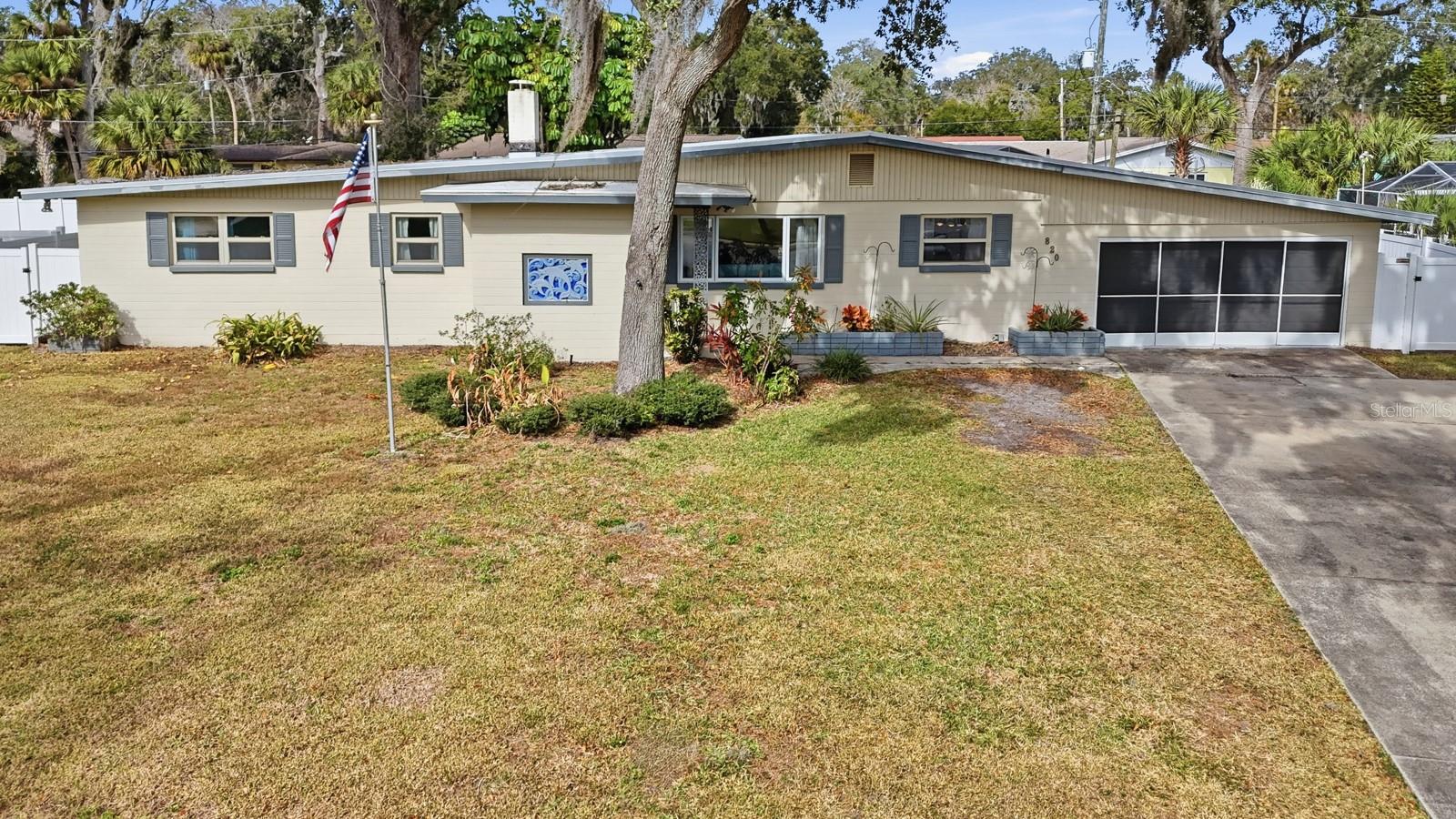 Image 40 of 40 For 820 Valencia Road