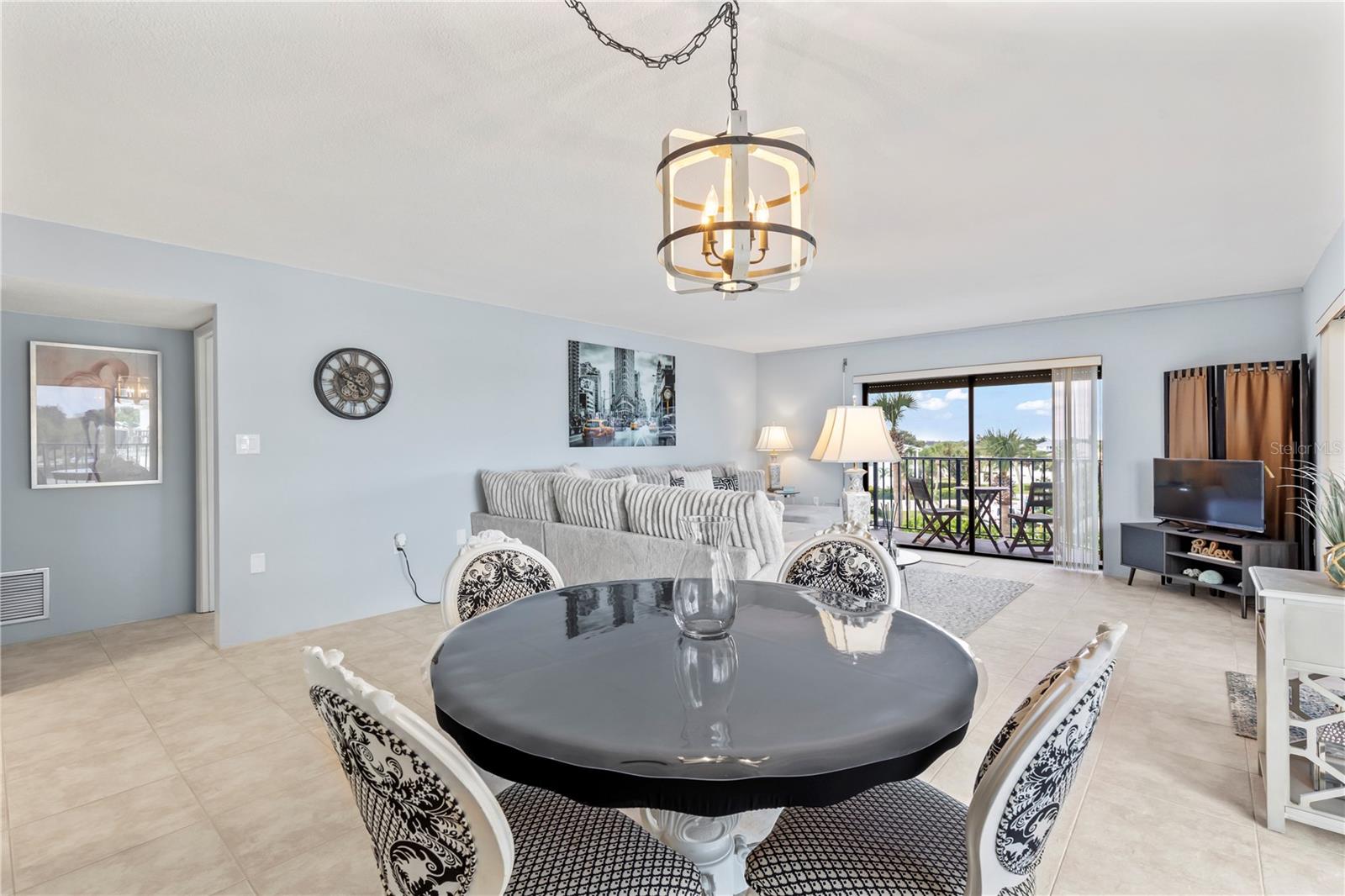 Image 2 of 34 For 503 Causeway  1020