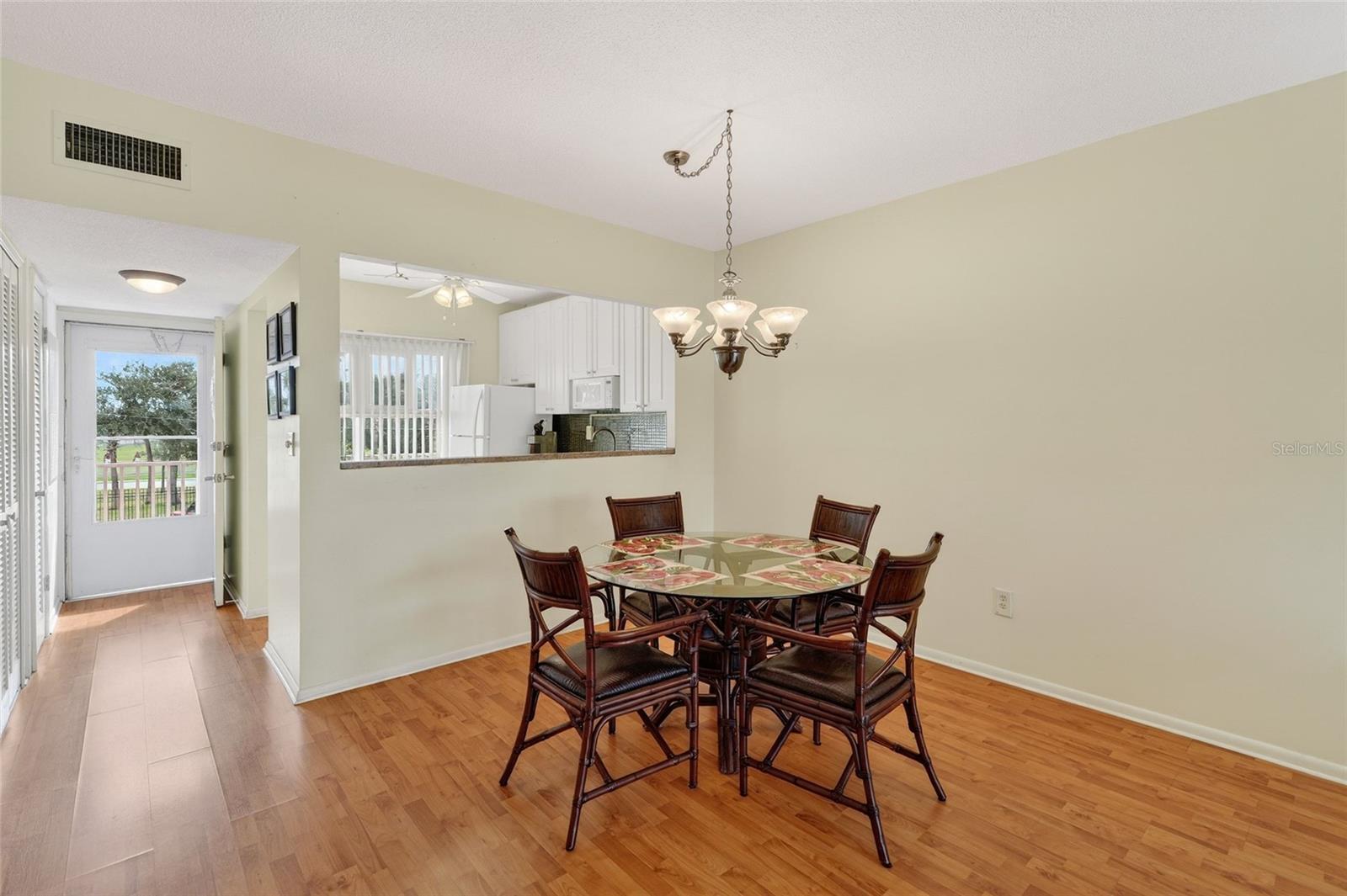 Image 11 of 31 For 721 Beach Street 207a