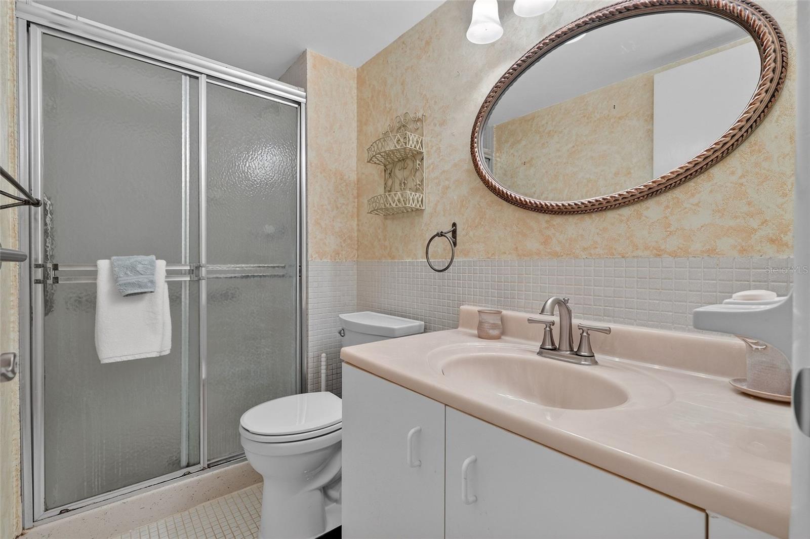 Image 17 of 31 For 721 Beach Street 207a