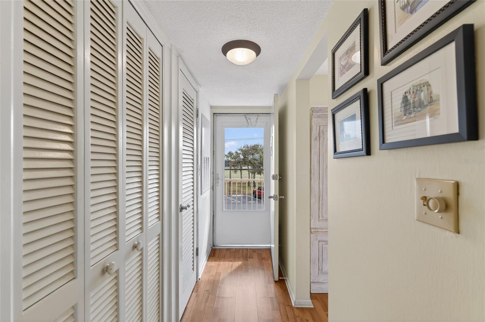 Image 9 of 31 For 721 Beach Street 207a