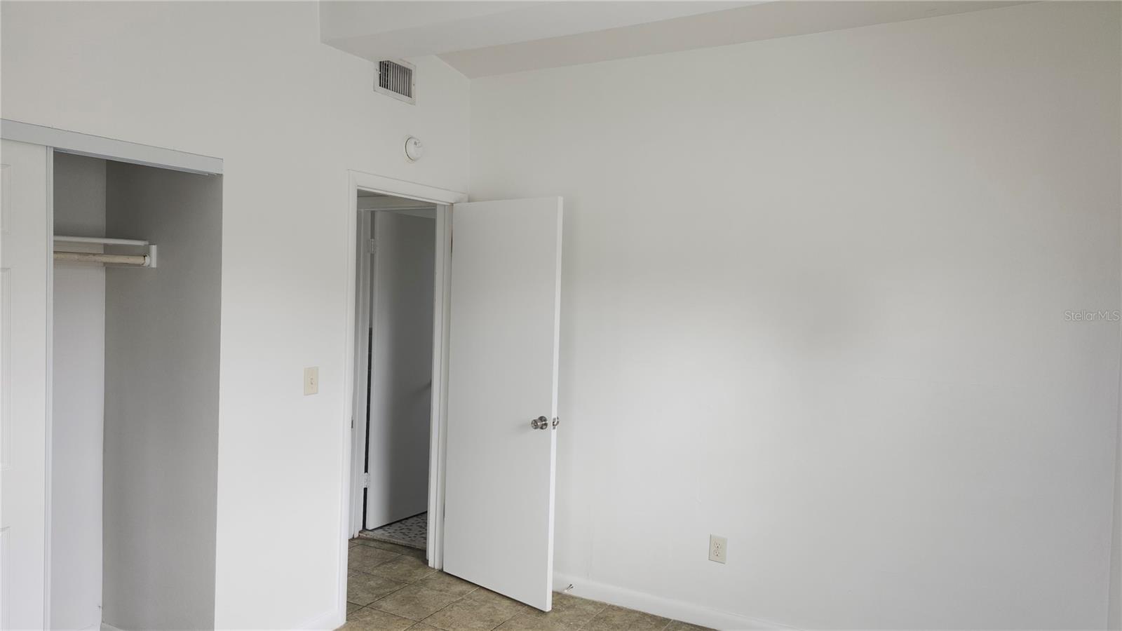 Image 11 of 19 For 1405 Ambassador Avenue