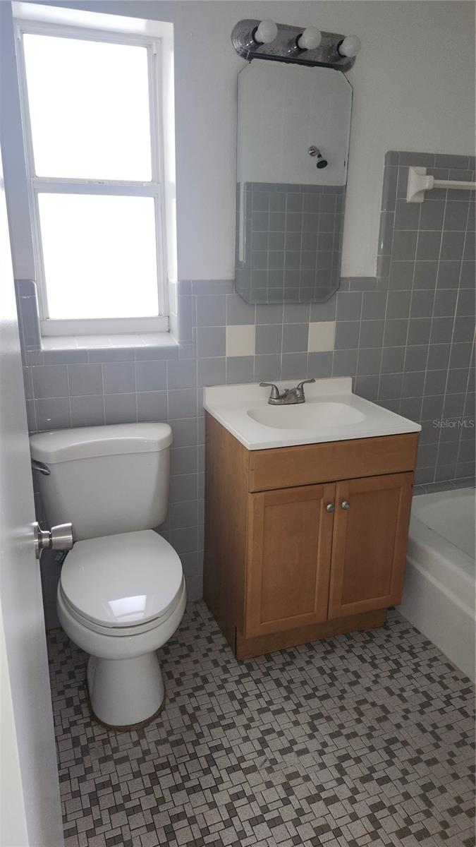 Image 13 of 19 For 1405 Ambassador Avenue