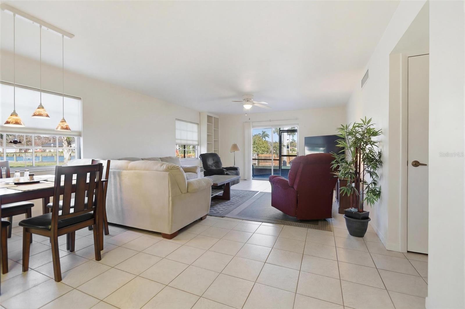 Image 20 of 52 For 1640 Juno Trail 101h