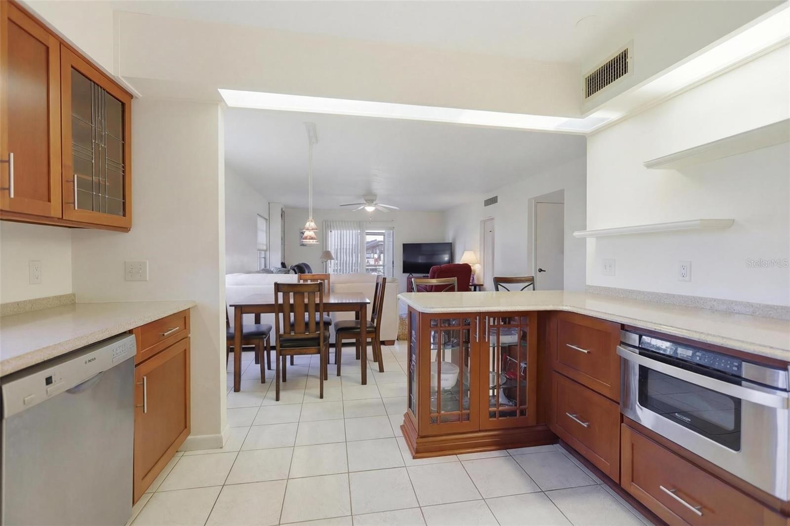 Image 24 of 52 For 1640 Juno Trail 101h