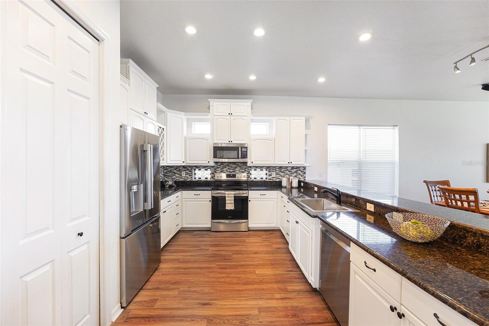 Image 10 of 34 For 14215 Bayshore Drive