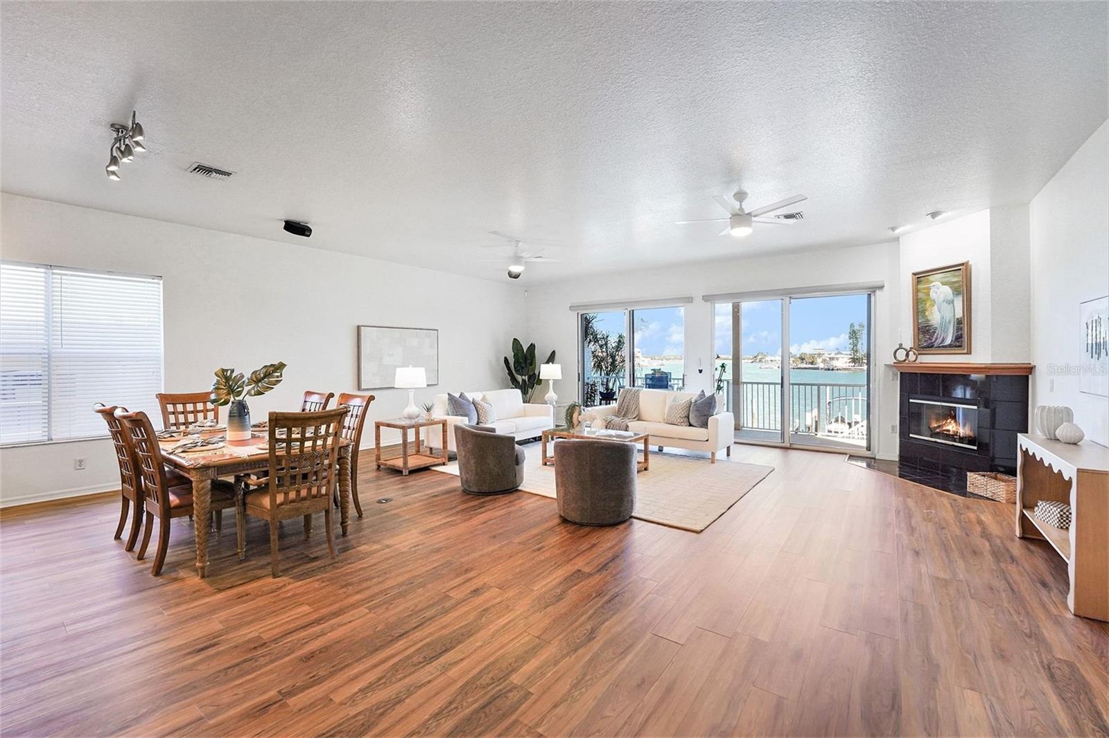 Image 5 of 34 For 14215 Bayshore Drive