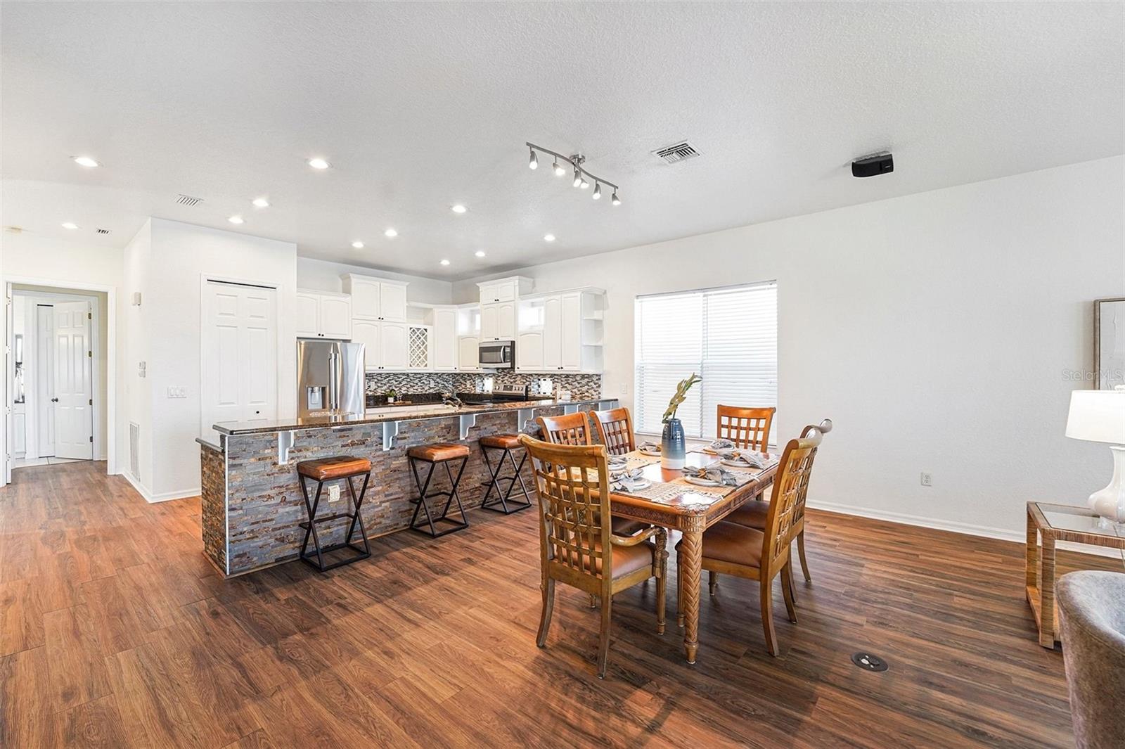 Image 8 of 34 For 14215 Bayshore Drive