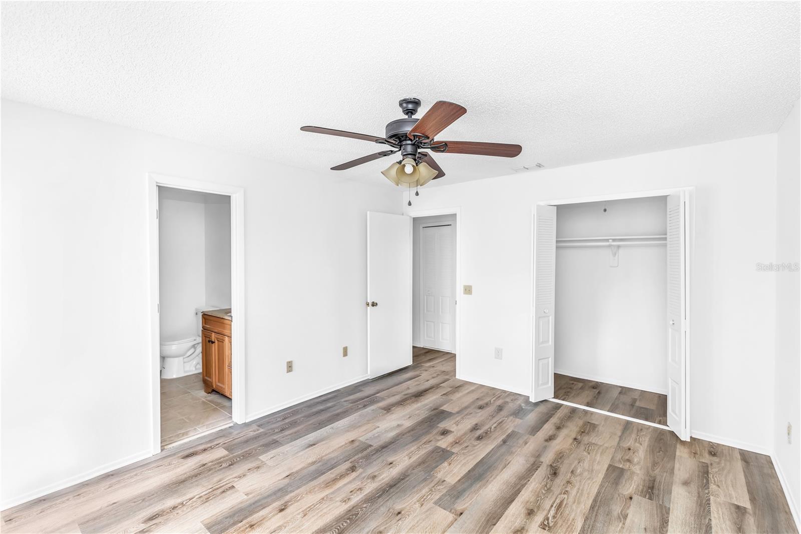 Image 13 of 30 For 2436 Ainsworth Avenue