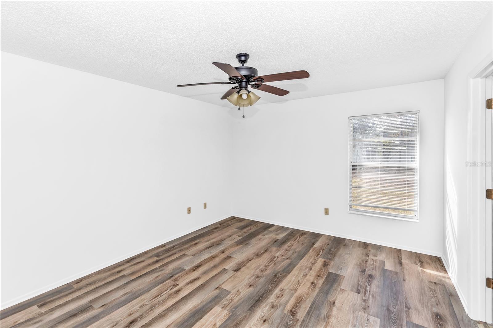 Image 14 of 30 For 2436 Ainsworth Avenue