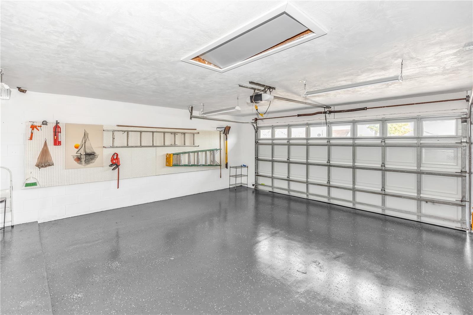 Image 24 of 30 For 2436 Ainsworth Avenue